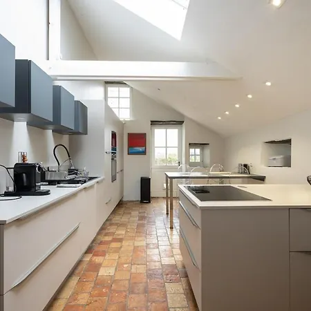 Le Logis De Saint Jean Les Garennes-Sur-Loire