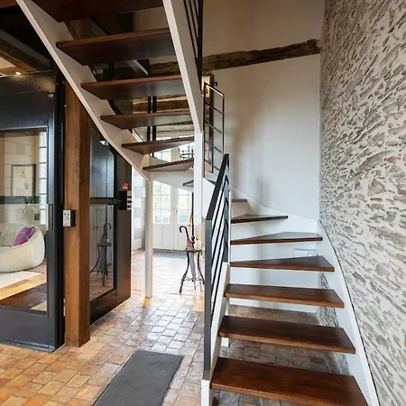 Vila Le Logis De Saint Jean *