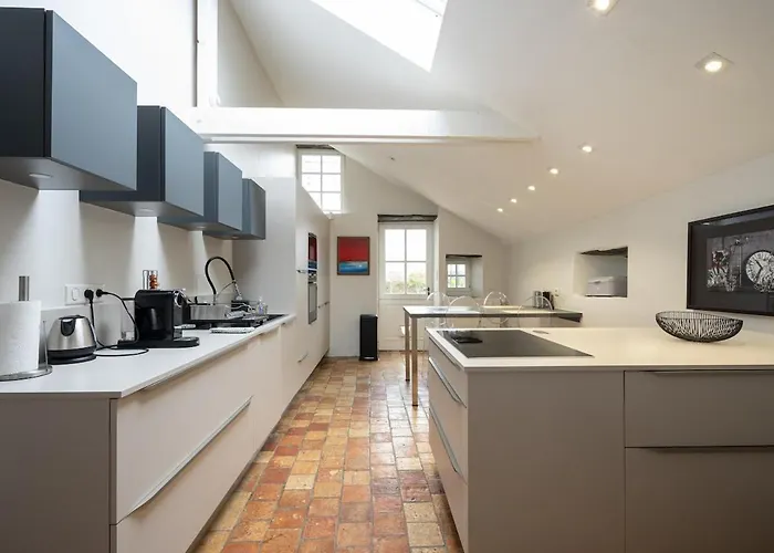 Le Logis De Saint Jean Les Garennes-Sur-Loire